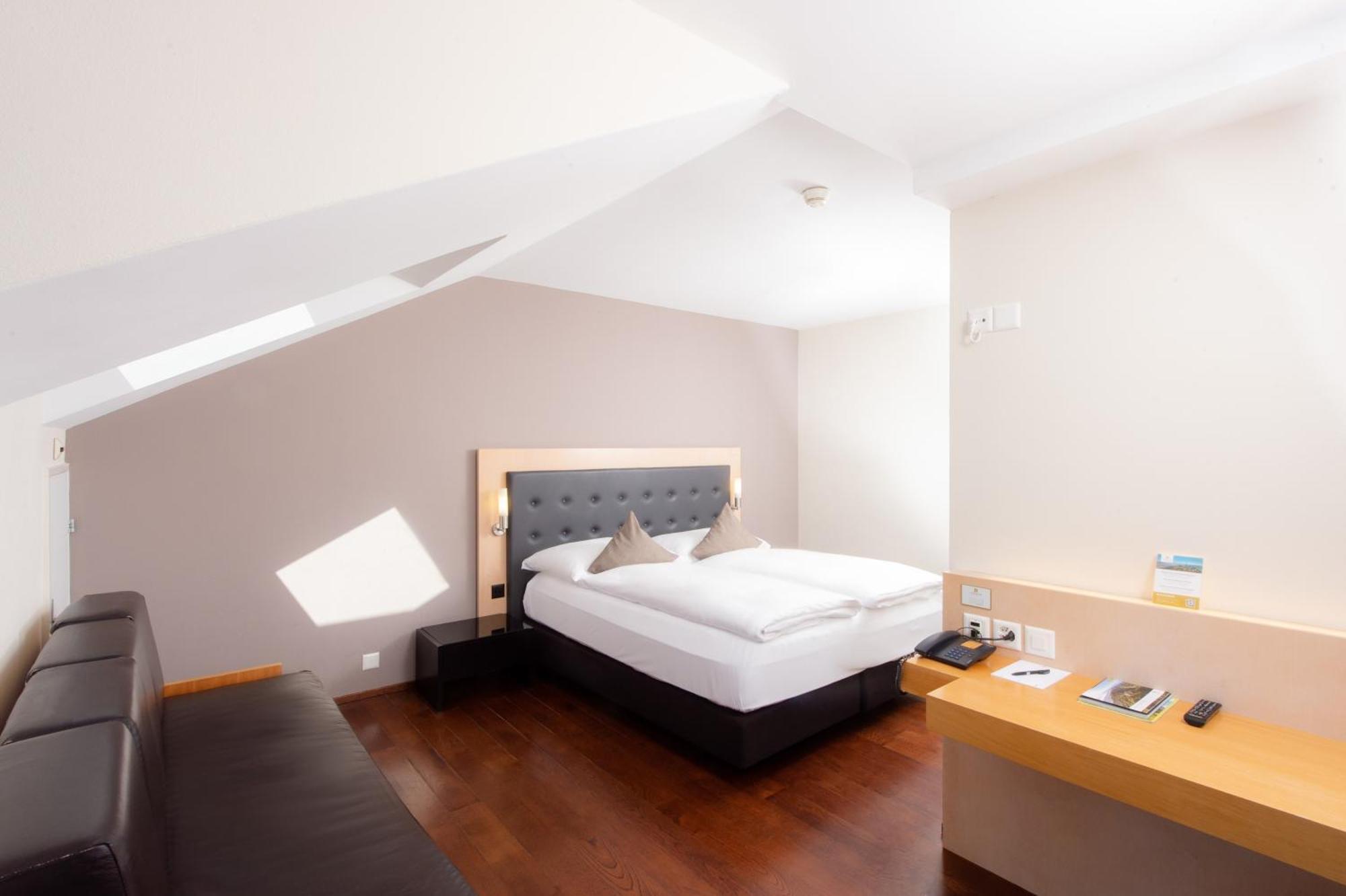 Hotel Uto Kulm - autofrei Bonstetten Zimmer foto